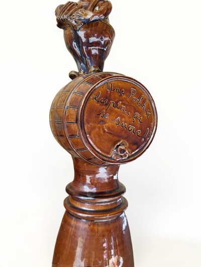 Sandsteinskulptur / Firstziegel, signiert „Seguin / Puisaye“