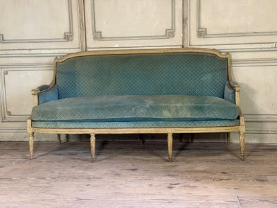 Bank im Stil Ludwigs XVI. aus geschnitztem und hellgrün lackiertem Holz, 18. Jahrhundert