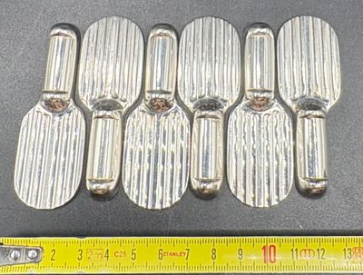 SIX DOORS LUC LANEL KNIVES