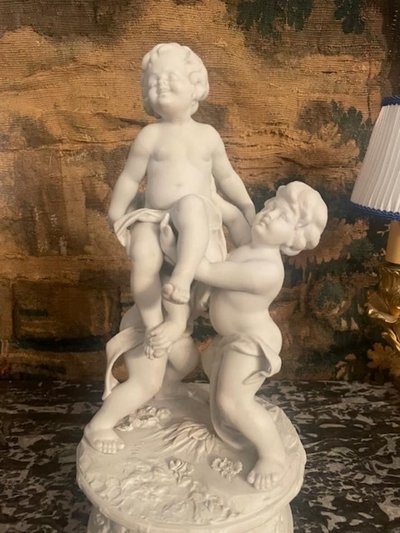 Large group of biscuit cherubs