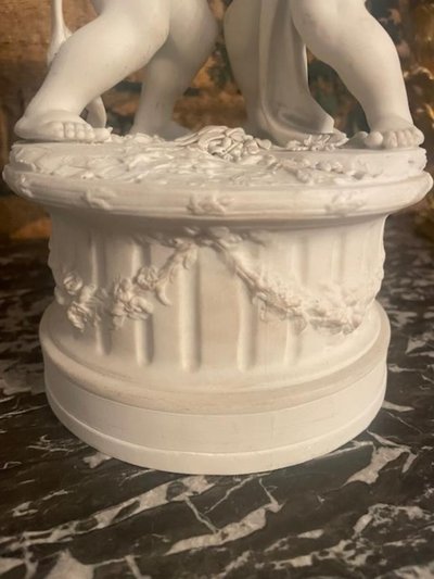 Large group of biscuit cherubs