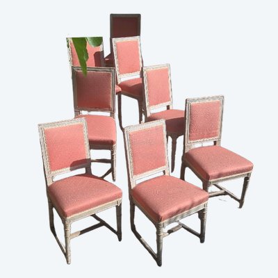 Ein Satz von acht Stühlen mit Querstreben aus der Directoire-Zeit