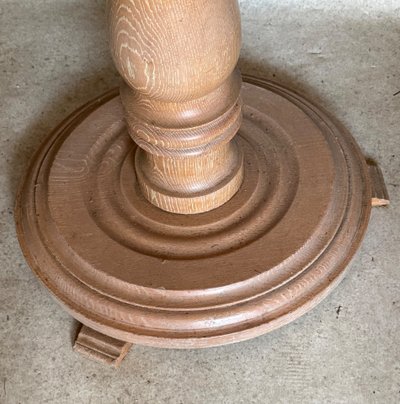 Guéridon en bois cérusé