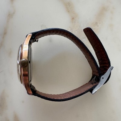Montre Zenith stainless steel back antimagnetic waterproof