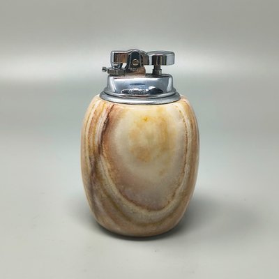 Set da fumo italiano in onice, stile Mid-Century Modern, anni '60, con accendino da tavolo e posacenere.