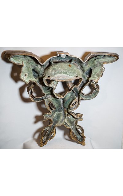 Attributi di HERMES, supporto per trofeo in bronzo con caducei ed elmo