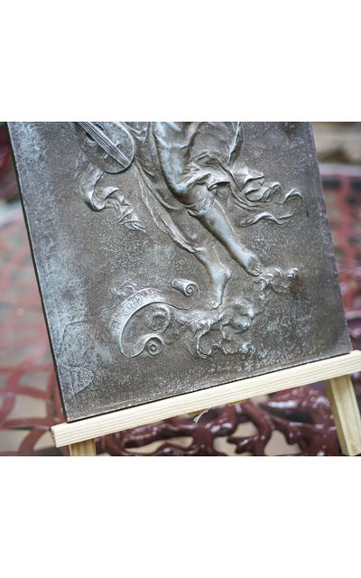 Jean-Baptiste GERMAIN, Musica e scultura, Due eleganti targhe in bronzo bianco