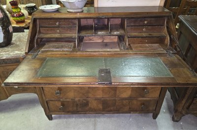 BUREAU SCRIBAN ÉPOQUE LOUIS XVI EN NOYER
