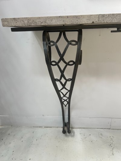Console de style Art Déco en fer forgé martelé XX siècle