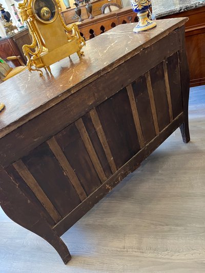 Très Belle commode tombeau 