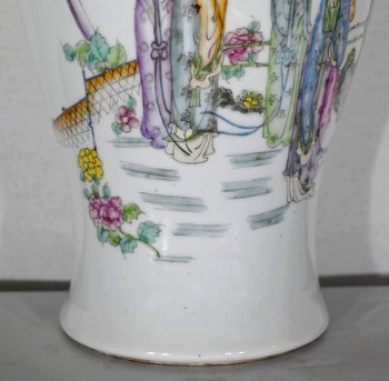 Important Chinese Porcelain Vase - XXth