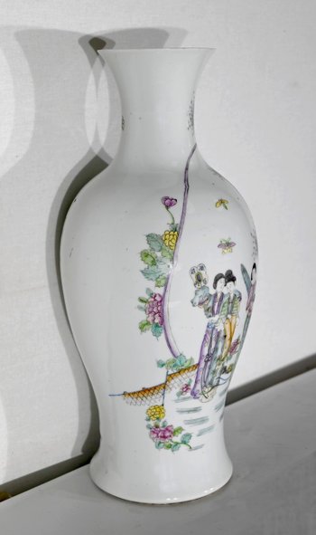 Important Chinese Porcelain Vase - XXth