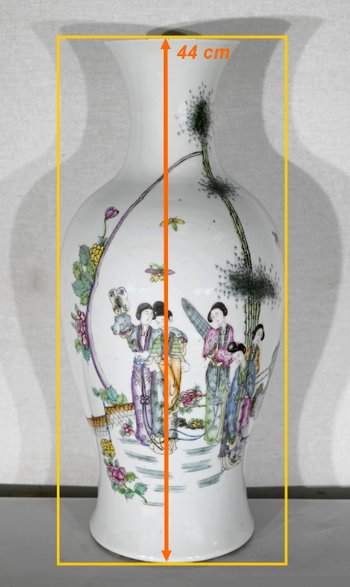 Important Chinese Porcelain Vase - XXth