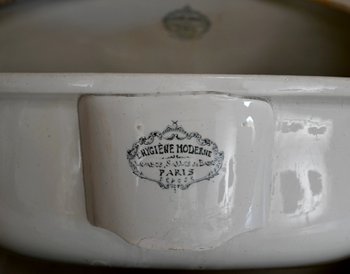 Bedeutender Waschtisch / Waschbecken in Kirsche, „L’Hygiène Moderne Paris“ – Anfang des 20. Jahrhunderts