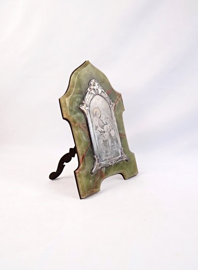 Kommunion-Erinnerungsplakette im Jugendstil aus grünem, gemasertem Onyx und Bronze, Anfang des 20. Jahrhunderts