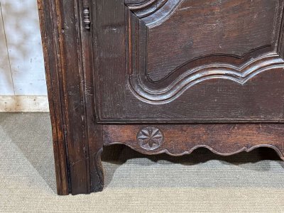 Armoire en chêne du 18ème siècle