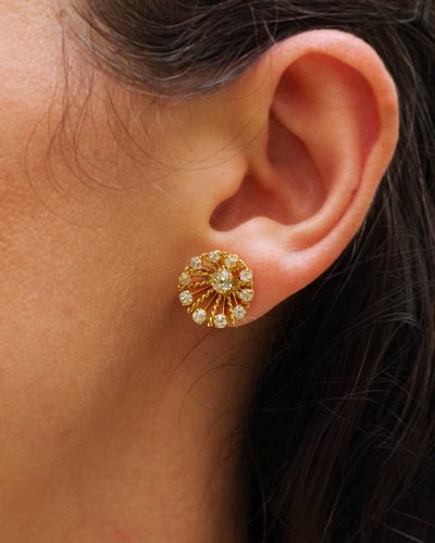 Ohrringe mit Diamantstrahlen aus 18-karätigem Gold