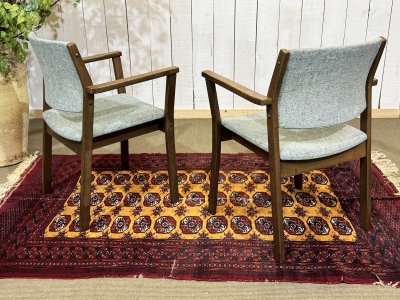 Paire de fauteuils anglais en teck des années 1970