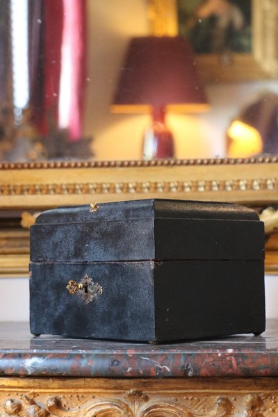 Coffret à parfum d’époque Louis XIV