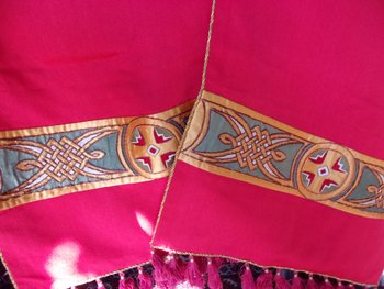 Humeral veil, mid-twentieth century period