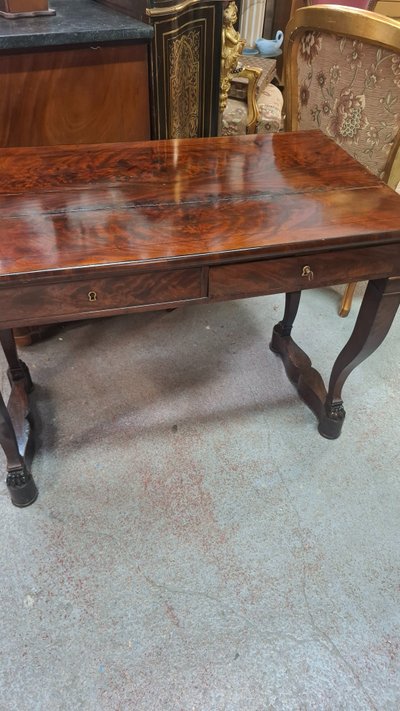 Schreibtisch im Empire-Stil aus Mahagoni