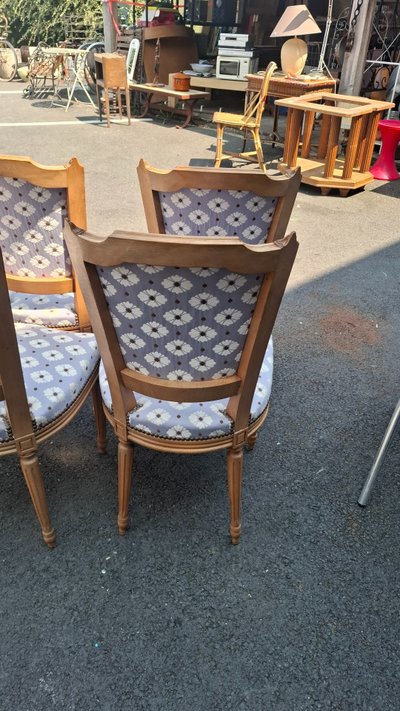 6 Stühle im Louis-XVI-Stil