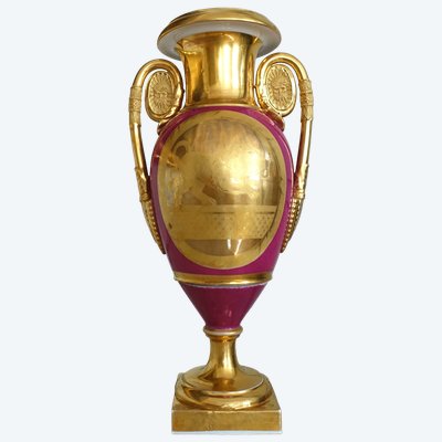 Ornamental vase made of gilded and purple Parisian porcelain—Empire and Restoration periods