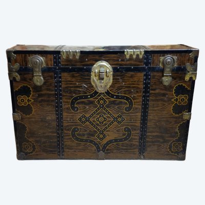 RARE METAL TRAVEL TRUNK WITH FAUX DECORATED WOOD FINISH – NAPOLEON III ERA