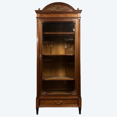 PARISER BIBLIOTHEK LOUIS XVI. AUS EDELHÖLTERN UND VERGOLDETER BRONZE