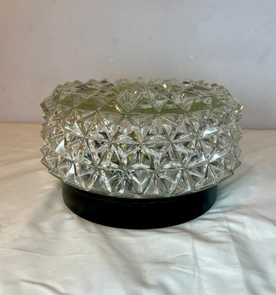 Plafonnier des années 70 cristal tailée