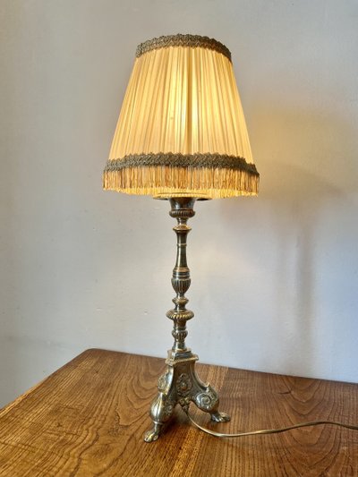 Candle holder mounted as a lamp