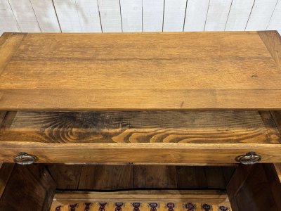 Early 20th century chestnut sideboard