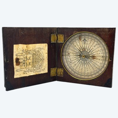 Bussola da geometra o da guardaboschi con lo stemma di Richard Buckland