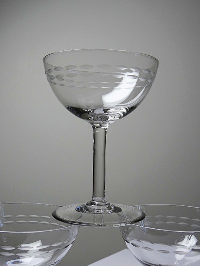 4 Grandes coupes à champagne verre gravé, style Art Déco années 1925-1940