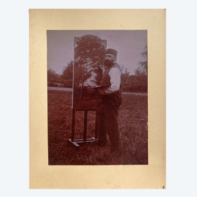 Foto su carta albumina incollata su cartoncino raffigurante un pittore dilettante del XIX secolo