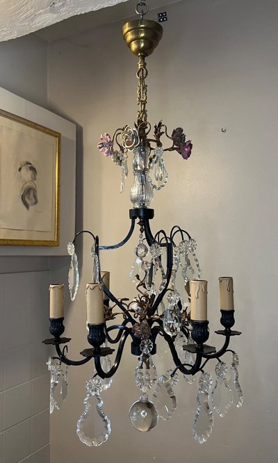 Lustre Ancien Décoré De Fleurs