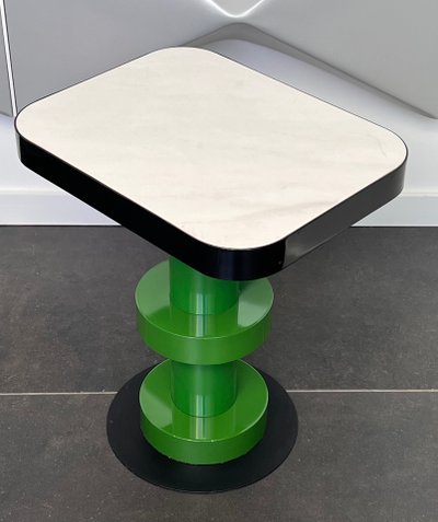 Couchtisch im Stil von Ettore Sottsass, nach 2000
