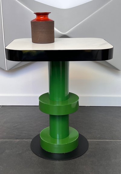 Couchtisch im Stil von Ettore Sottsass, nach 2000