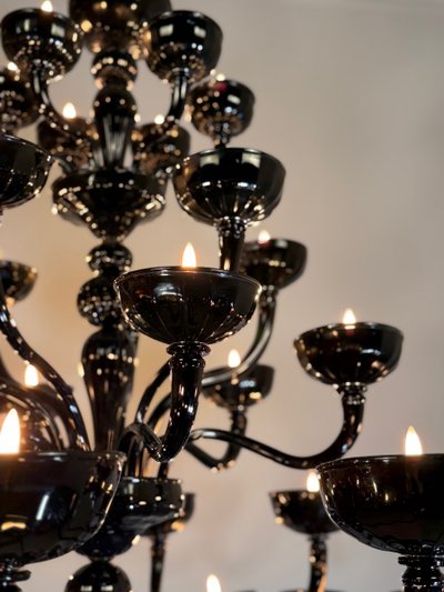 Lustre vénitien en verre de Murano noir, 28 feux de lumière, fin du XXème siècle