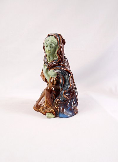 Polychrome Porcelain Statue of the Kneeling Virgin of the Nativity
