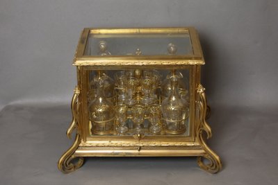 CAVE A LIQUEUR NAPOLEON III EN BRONZE DORE