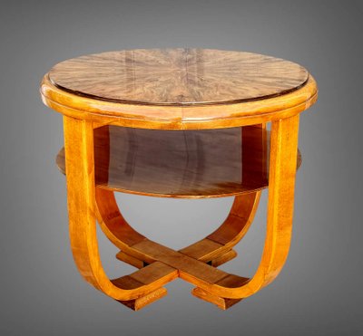 Runder Beistelltisch im Art-Deco-Stil aus gebranntem Nussbaumholz, ruhend auf 4 geschwungenen Beinen