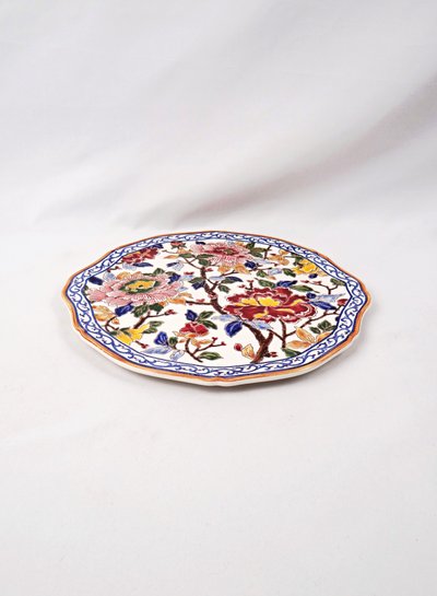 Polylobed earthenware pie dish from Gien, polychrome decoration, peony pattern, 2000s