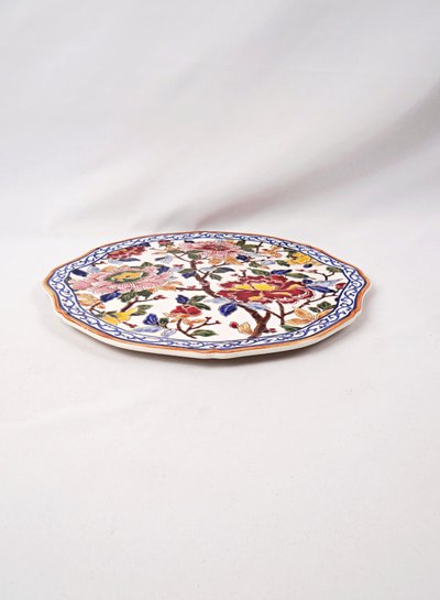 Polylobed earthenware pie dish from Gien, polychrome decoration, peony pattern, 2000s