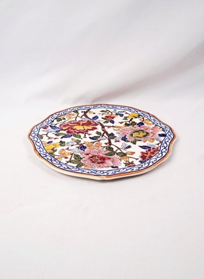 Polylobed earthenware pie dish from Gien, polychrome decoration, peony pattern, 2000s
