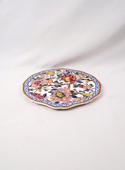 Polylobed earthenware pie dish from Gien, polychrome decoration, peony pattern, 2000s