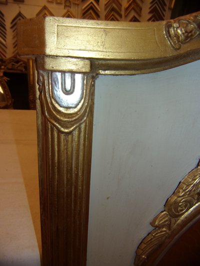 Specchio Art Déco in legno dorato e argentato, inizio XX secolo.