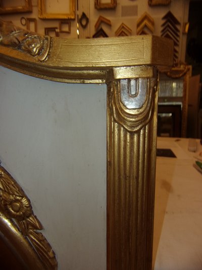 Specchio Art Déco in legno dorato e argentato, inizio XX secolo.