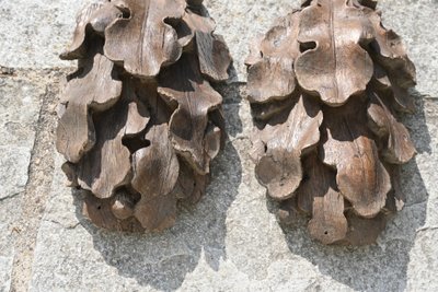 Elégants éléments en bois sculpté d époque Louis XIV du XVII