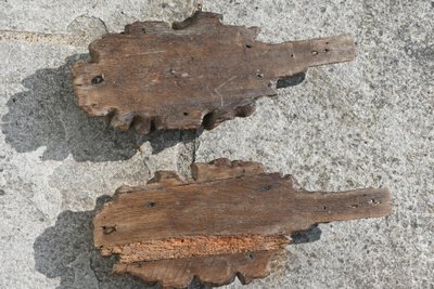 Elégants éléments en bois sculpté d époque Louis XIV du XVII